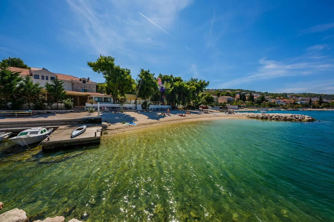 **** Holiday park Mobile Homes Sveti Kriz Trogir Croatia