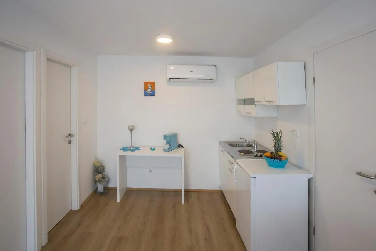Mobile Homes Sveti Kriz 4*, Trogir
